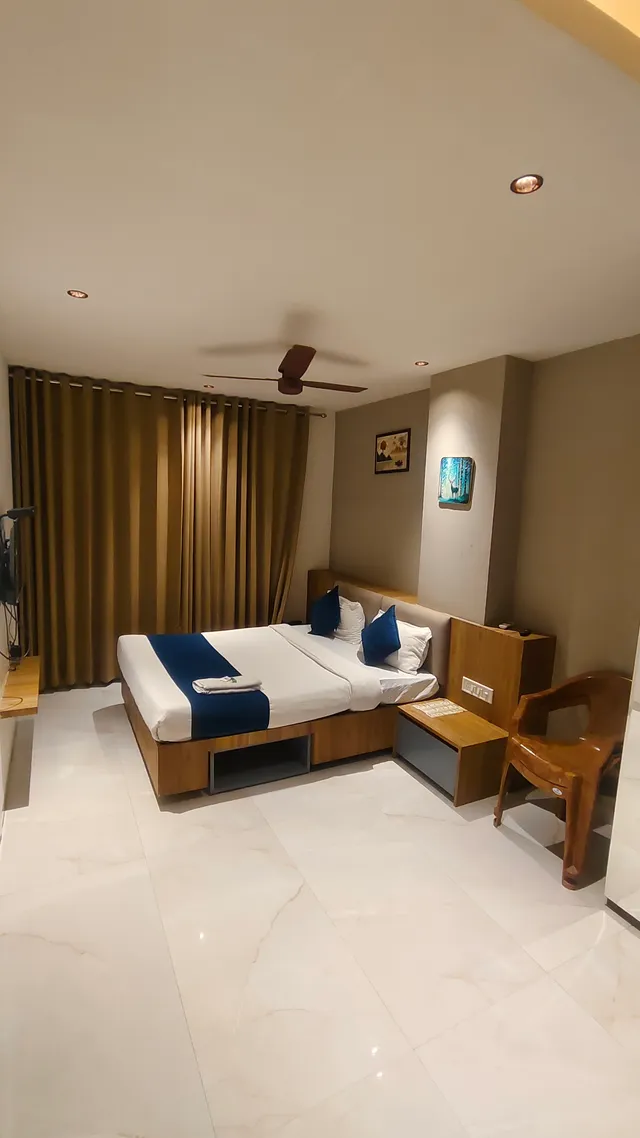 JMB Hotel Height Airport Road, Indore — photo 3