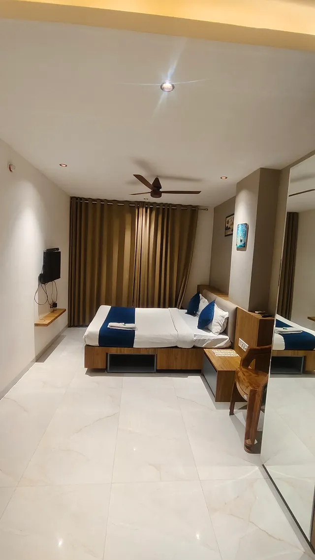 JMB Hotel Height Airport Road, Indore — photo 5