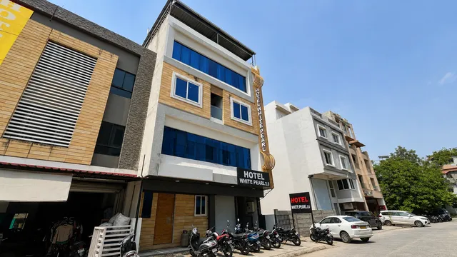 Hotel White Pearl 2.0 Vijay Nagar, Vijay Nagar, Indore