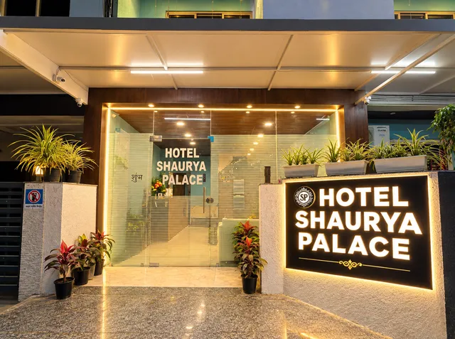 Hotel Shaurya Palace Robot Square, Khajrana, Indore