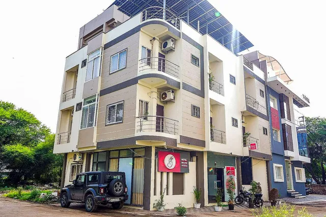 Hotel Indore Access Scheme No. 114 Vijay Nagar, Indore — photo 1