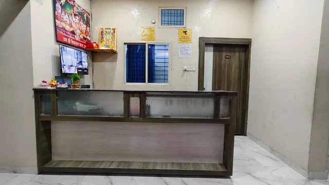 Hotel Vimora (Parthika Palace) Airport Road, Indore — photo 2