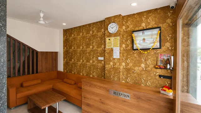 Hotel Suraj Gangwal Bus Stand, Indore — photo 4