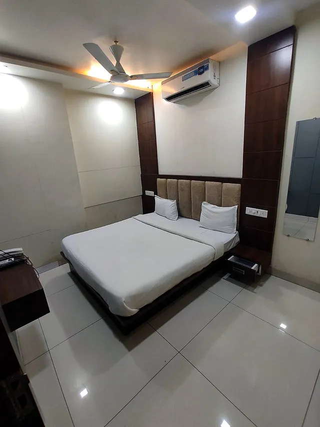 Hotel Coral Mahalakshmi Nagar, Indore — photo 5