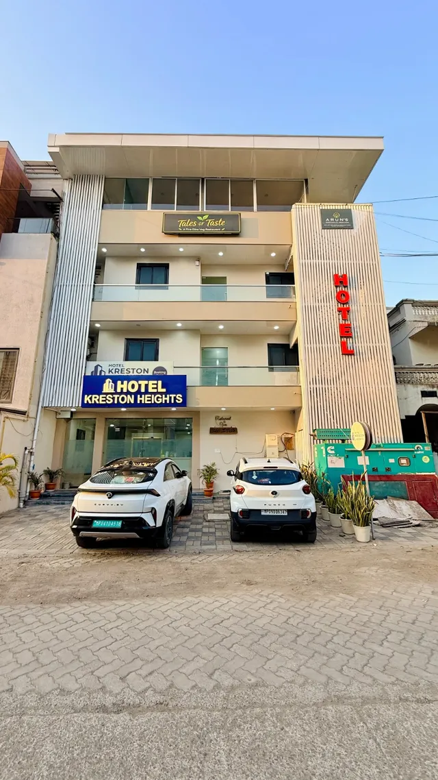 Hotel Kreston Heights Scheme No. 78 Vijay Nagar, Indore — photo 2