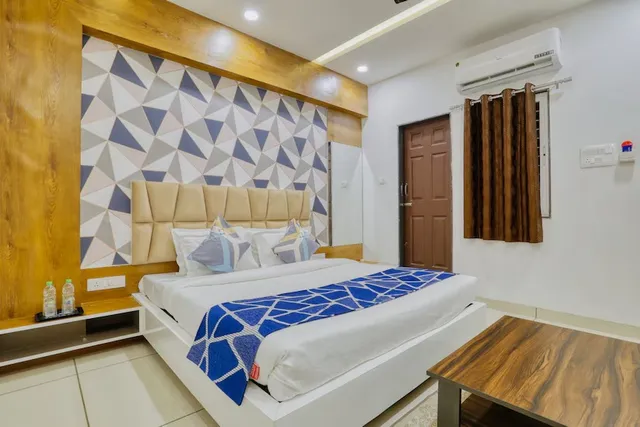 Hotel B Fine Scheme No. 53 Vijay Nagar, Indore — photo 6