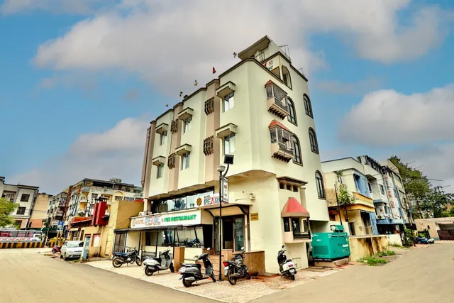 Hotel Pearl & Veg Restaurant, Indore — photo 2