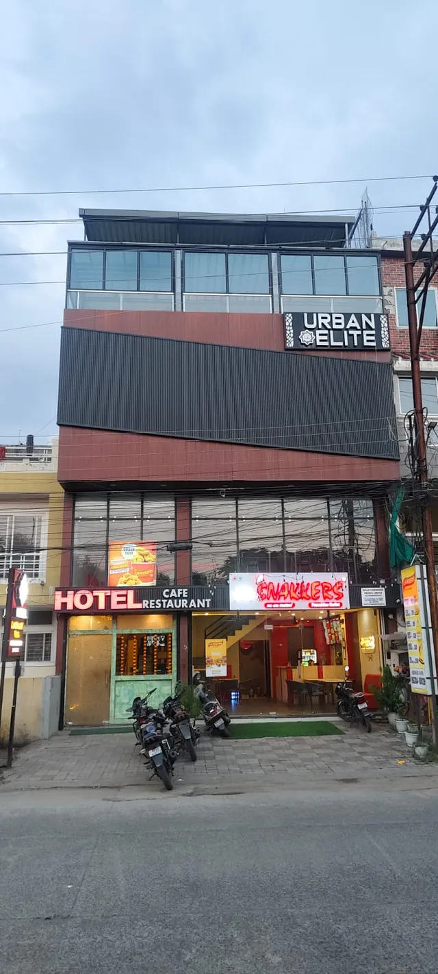 Hotel The Majestic Imperial Scheme No. 114 Vijay Nagar, Indore — photo 1