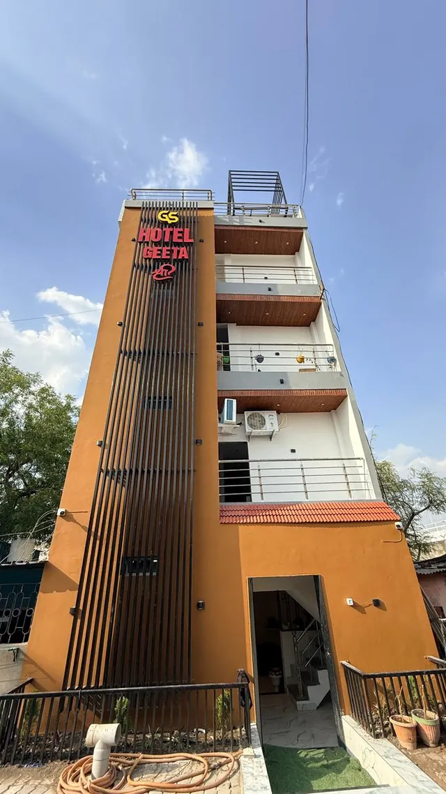 Hotel Geeta Shree Airport Road, Airport, Indore