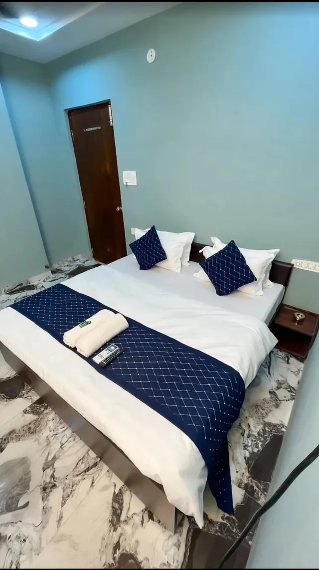 Hotel Abhinandan Airport Road, Indore — photo 4